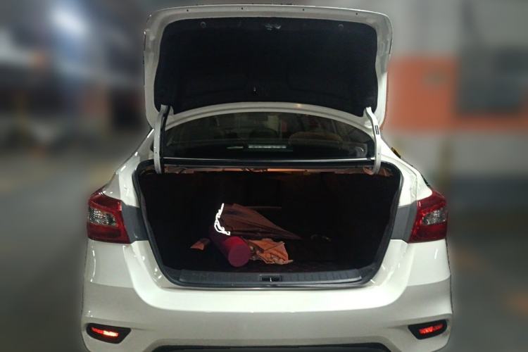 Used Nissan Sylphy 2016 1.6XV CVT Smart Enjoyment Version Trunk