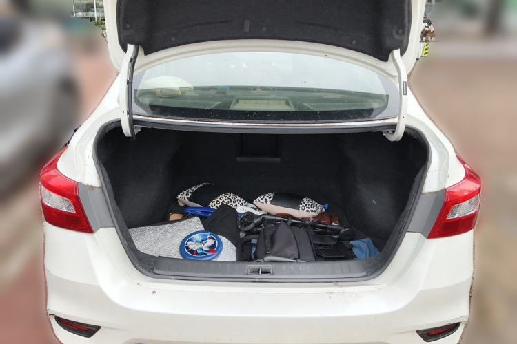 Used Nissan Sylphy 2016 1.6 XL CVT Deluxe Edition Trunk