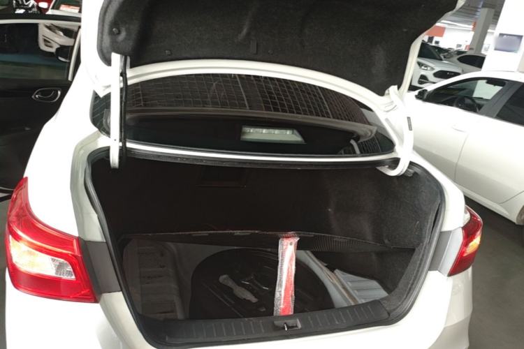 Used Nissan Sylphy 2016 1.6XV CVT Smart Enjoyment Version Trunk