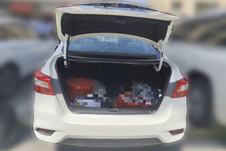 Used Nissan Sylphy 2016 1.6XE Manual Comfort Edition Trunk