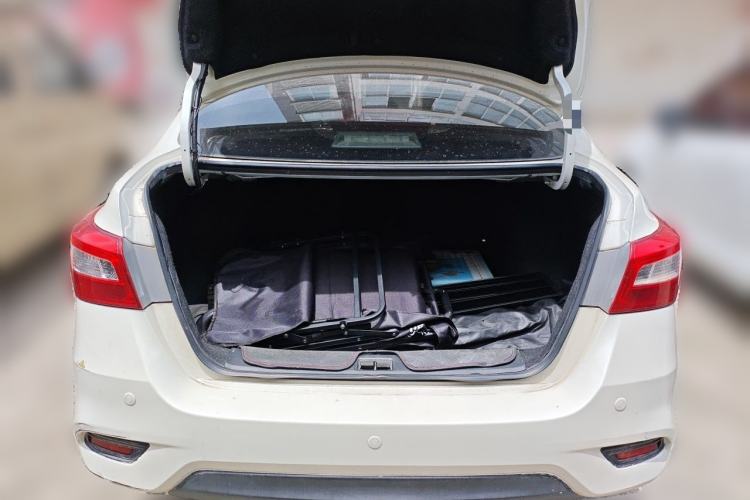 Used Nissan Sylphy 2016 1.6 XL CVT Luxury Edition Trunk