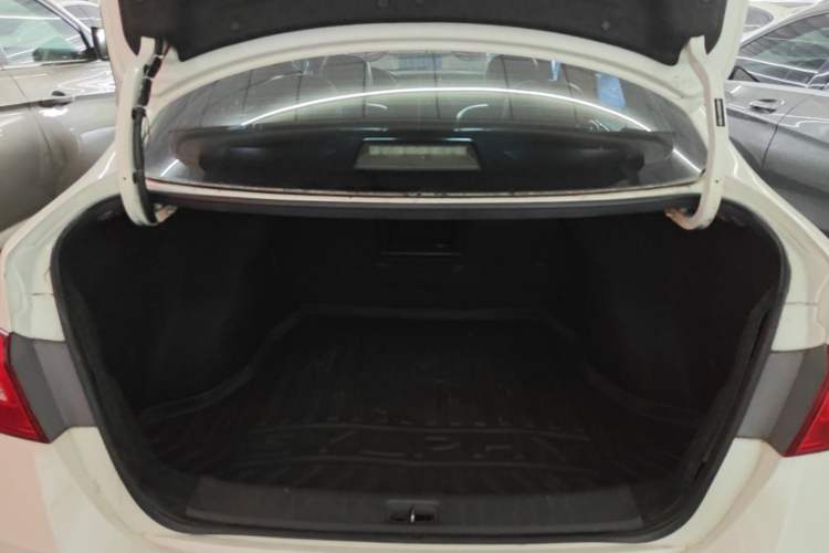 Used Nissan Sylphy 2016 1.6XV CVT Smart Enjoyment Version Trunk