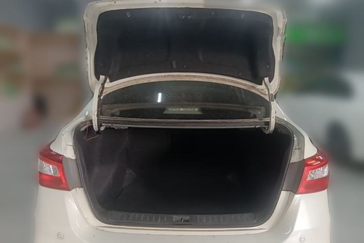 Used Nissan Sylphy 2016 1.6 XL CVT Luxury Edition Trunk