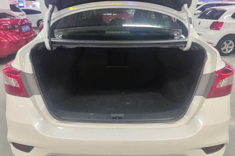 Used Nissan Sylphy 2016 1.6XV CVT Smart Enjoyment Version Trunk