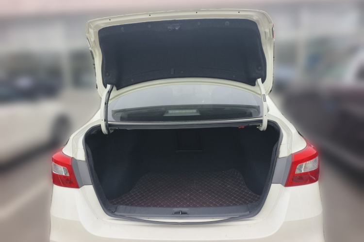 Used Nissan Sylphy 2016 1.6 XL CVT Deluxe Edition Trunk