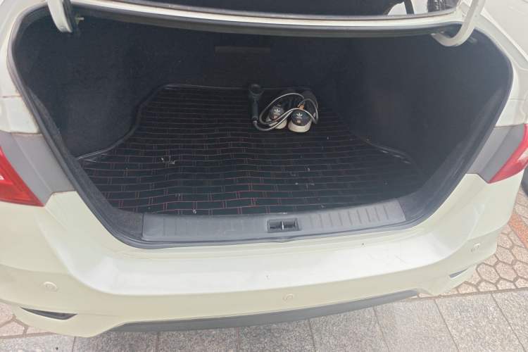 Used Nissan Sylphy 2016 1.6 XL CVT Luxury Edition Trunk