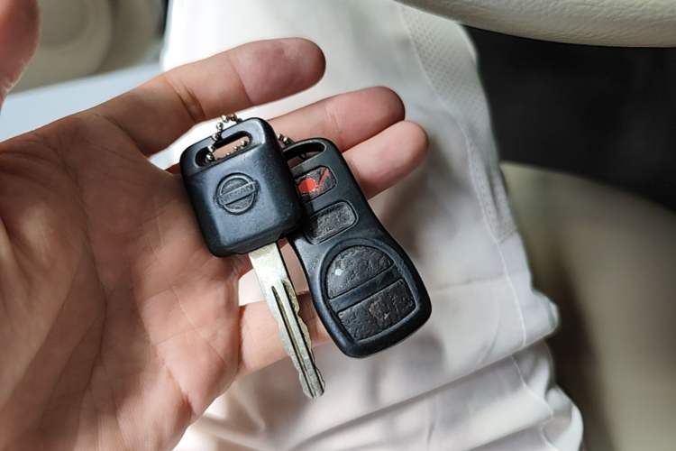 Used Nissan Sylphy 2016 Classic 1.6XE Manual Comfort Edition Vehicle Key