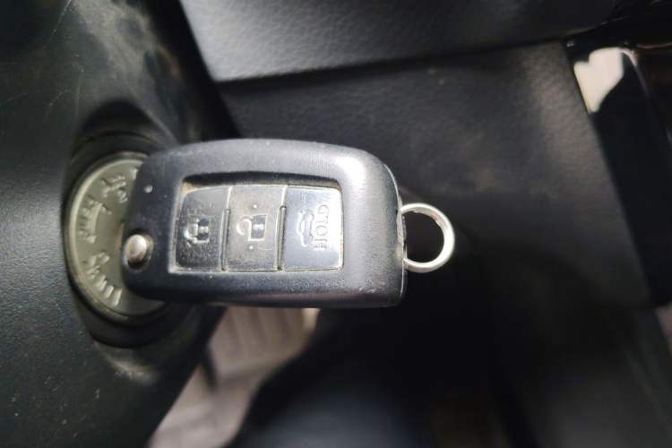Used Nissan Sylphy 2016 1.6 XL Manual Luxury Edition Vehicle Key