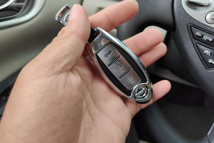 Used Nissan Sylphy 2016 1.6 XL CVT Deluxe Edition Vehicle Key