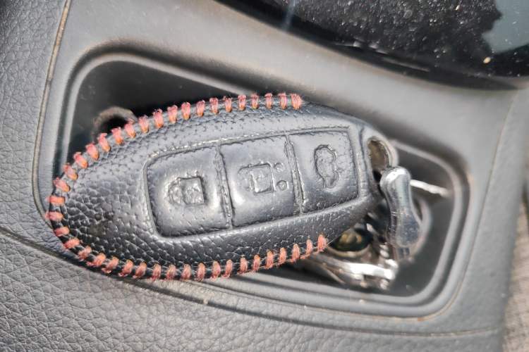 Used Nissan Sylphy 2016 1.6XV CVT Smart Enjoyment Version Vehicle Key