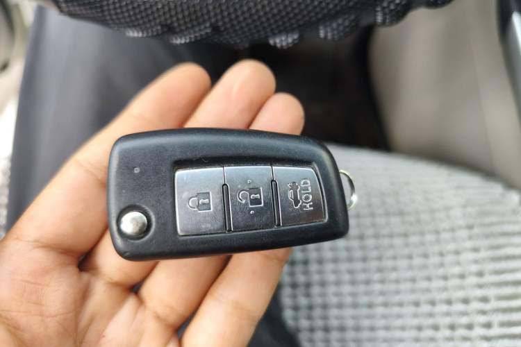Used Nissan Sylphy 2016 1.6XE Manual Comfort Edition Vehicle Key