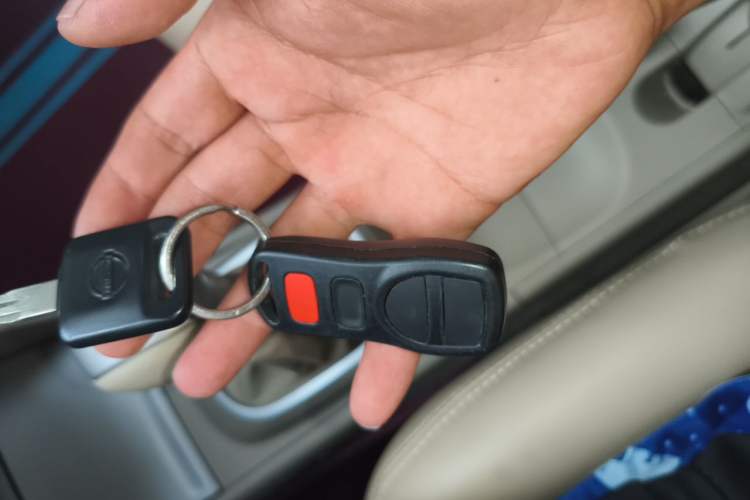 Used Nissan Sylphy 2016 Classic 1.6XE Manual Leading Edition Vehicle Key