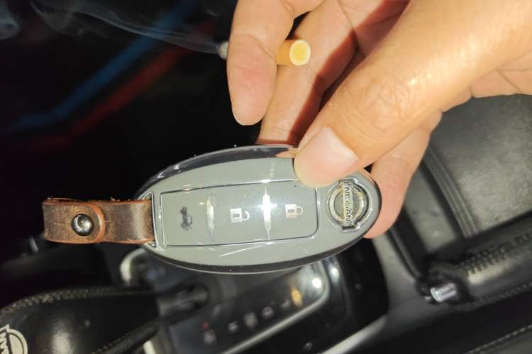 Used Nissan Sylphy 2016 1.6XV CVT Smart Enjoyment Version Vehicle Key