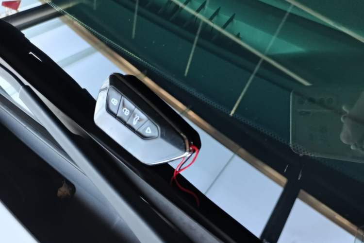 Used Nissan Sylphy 2016 1.6 XL CVT Luxury Edition Vehicle Key