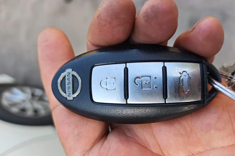 Used Nissan Sylphy 2016 1.6XE CVT Comfort Edition Vehicle Key