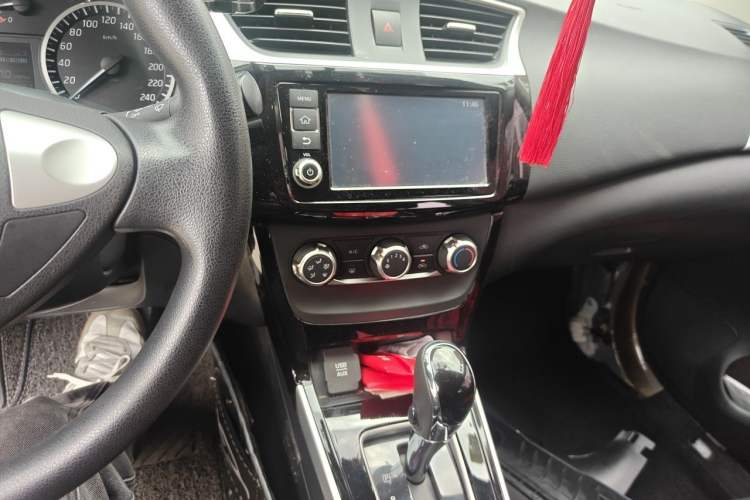 Used Nissan Sylphy 2016 1.6 XL CVT Deluxe Edition Audio And AC Panel