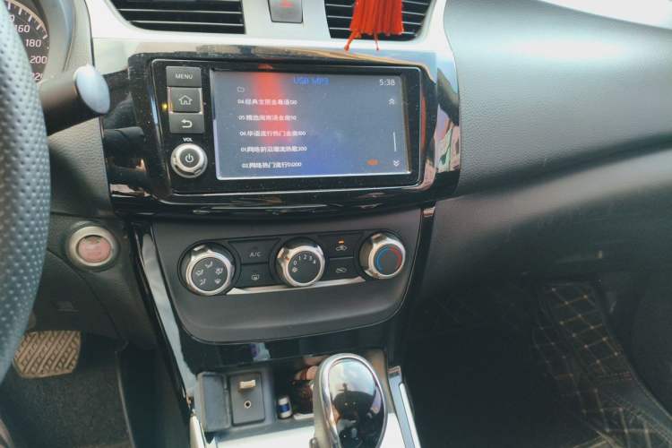 Used Nissan Sylphy 2016 1.6 XL CVT Deluxe Edition Audio And AC Panel