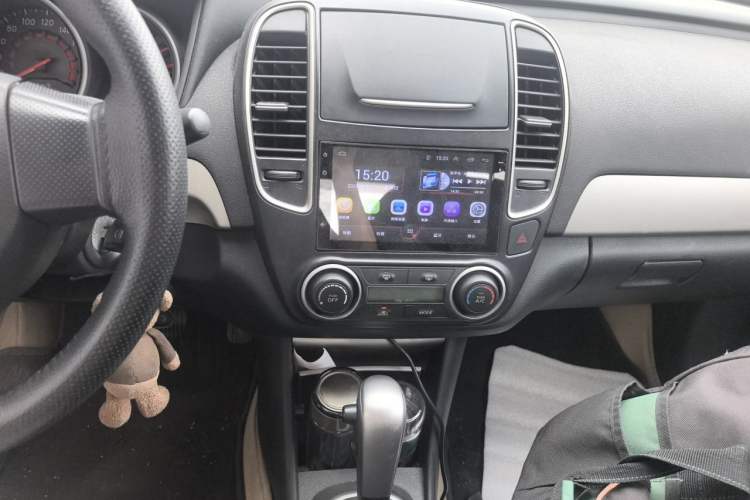 Used Nissan Sylphy 2016 Classic 1.6XE Automatic Leading Edition Audio And AC Panel
