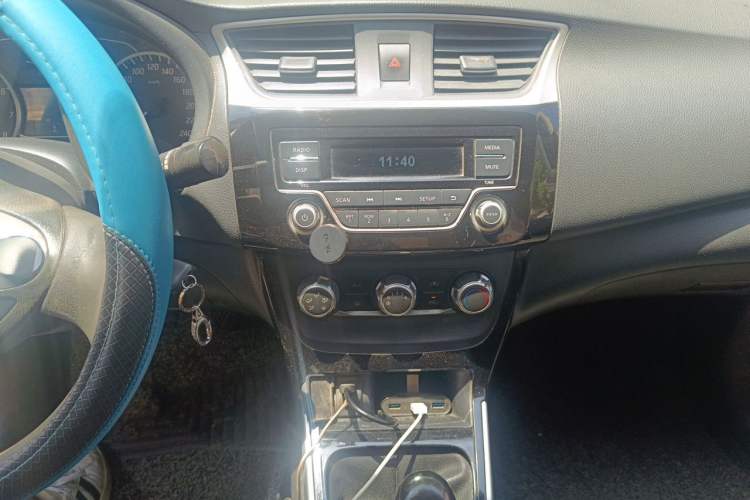 Used Nissan Sylphy 2016 1.6 XL Manual Luxury Edition Audio And AC Panel