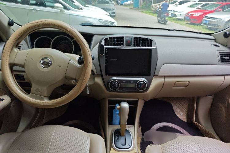 Used Nissan Sylphy 2016 1.6XE CVT Comfort Edition Center Console