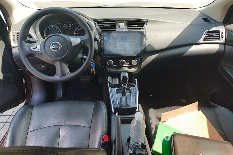 Used Nissan Sylphy 2016 1.6 XL CVT Luxury Edition Center Console