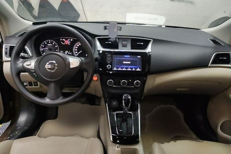 Used Nissan Sylphy 2016 1.6XV CVT Smart Enjoyment Version Center Console