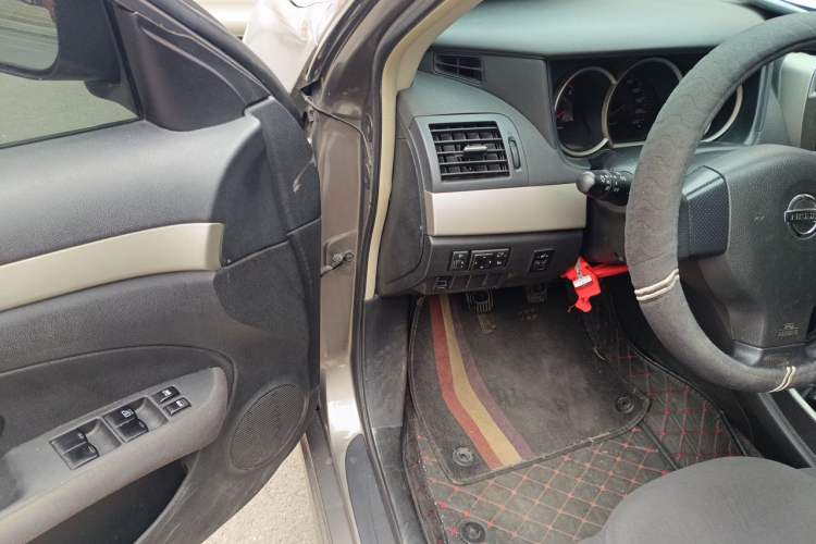 Used Nissan Sylphy 2016 Classic 1.6XE Manual Leading Edition Driver Seat