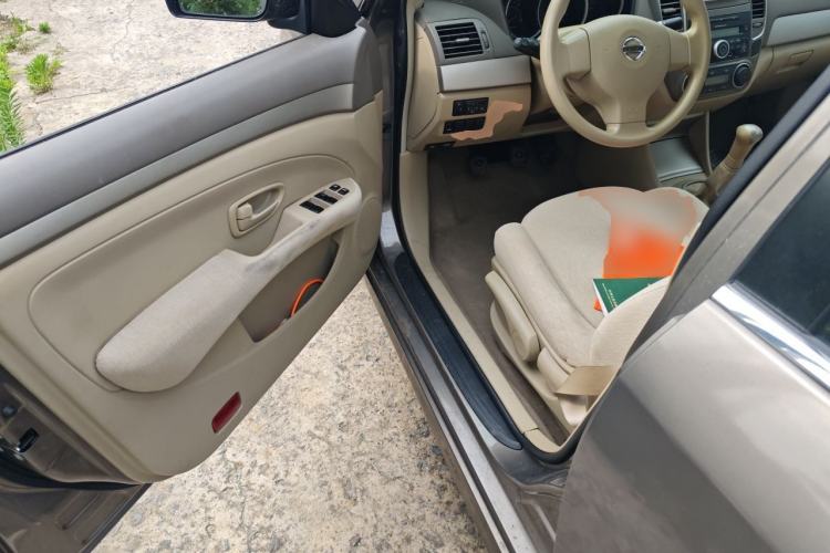 Used Nissan Sylphy 2016 Classic 1.6XE Manual Leading Edition Driver Seat