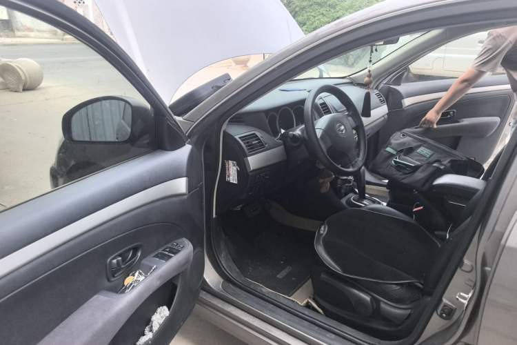Used Nissan Sylphy 2016 Classic 1.6XE Automatic Leading Edition Driver Seat