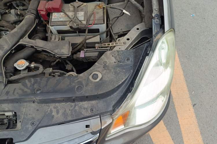 Used Nissan Sylphy 2016 Classic 1.6XE Manual Leading Edition Engine Bay Left