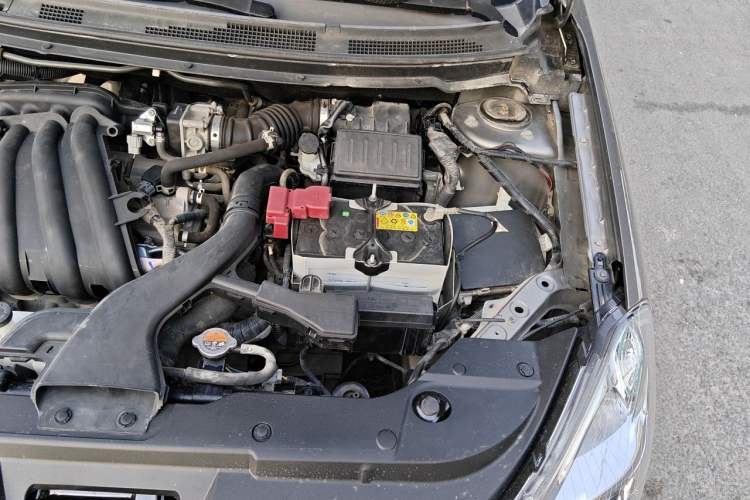 Used Nissan Sylphy 2016 Classic 1.6XE Manual Leading Edition Engine Bay Left