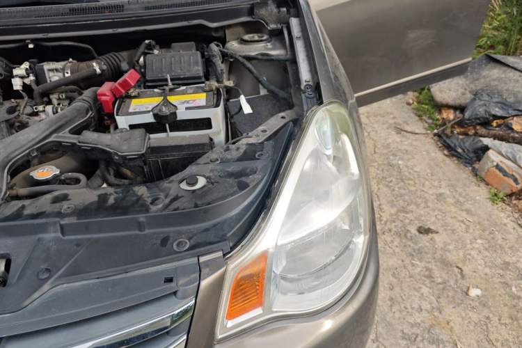 Used Nissan Sylphy 2016 Classic 1.6XE Manual Leading Edition Engine Bay Left