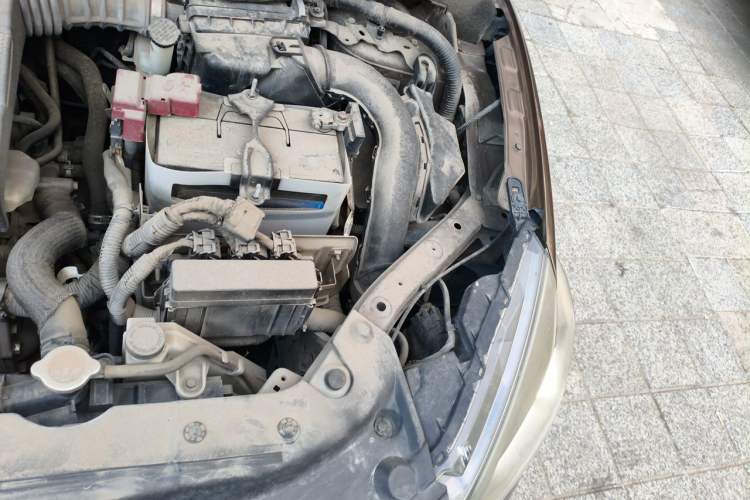 Used Nissan Sylphy 2016 1.6 XL CVT Deluxe Edition Engine Bay Left
