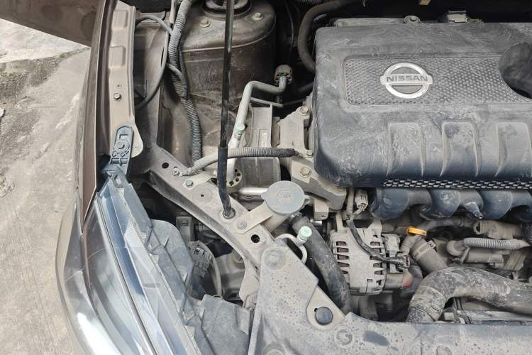 Used Nissan Sylphy 2016 1.6 XL CVT Deluxe Edition Engine Bay Right