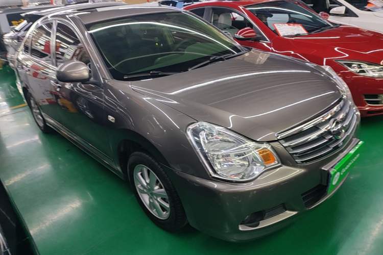 Used Nissan Sylphy 2016 Classic 1.6XE Manual Leading Edition Exterior 1