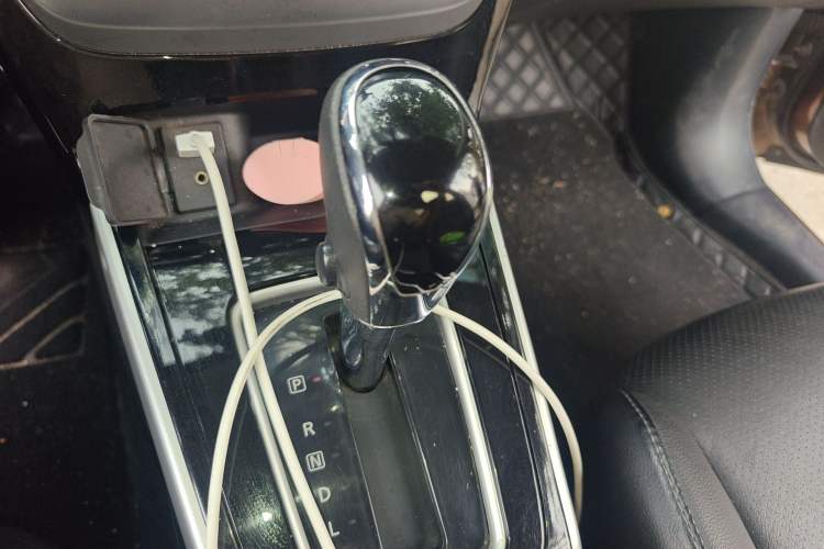 Used Nissan Sylphy 2016 1.6 XL CVT Deluxe Edition Gear Lever