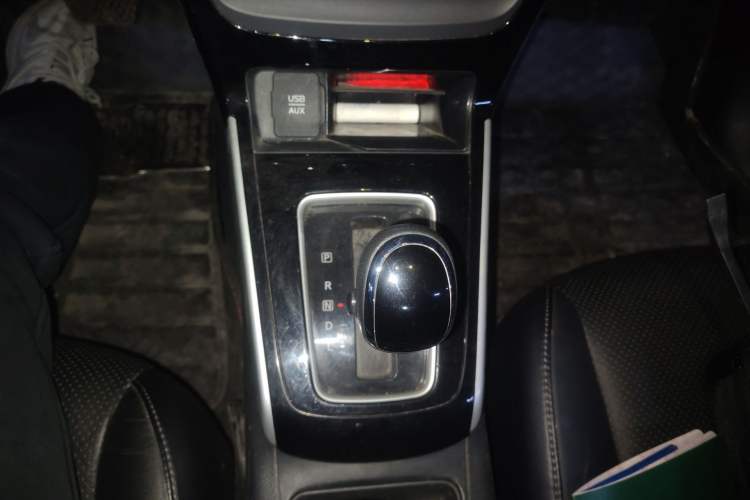 Used Nissan Sylphy 2016 1.6XV CVT Smart Enjoyment Version Gear Lever