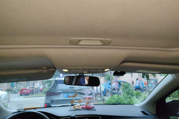 Used Nissan Sylphy 2016 1.6XV CVT Smart Enjoyment Version Headliner