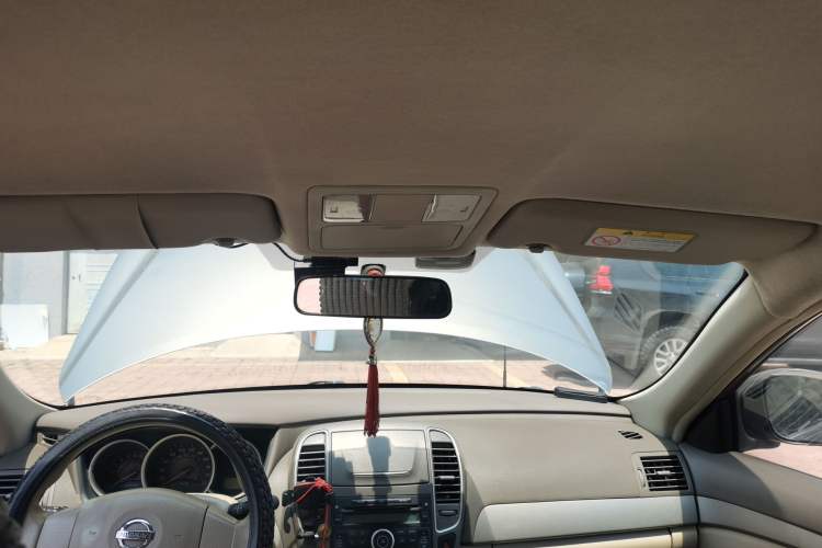 Used Nissan Sylphy 2016 Classic 1.6XE Manual Comfort Edition Headliner