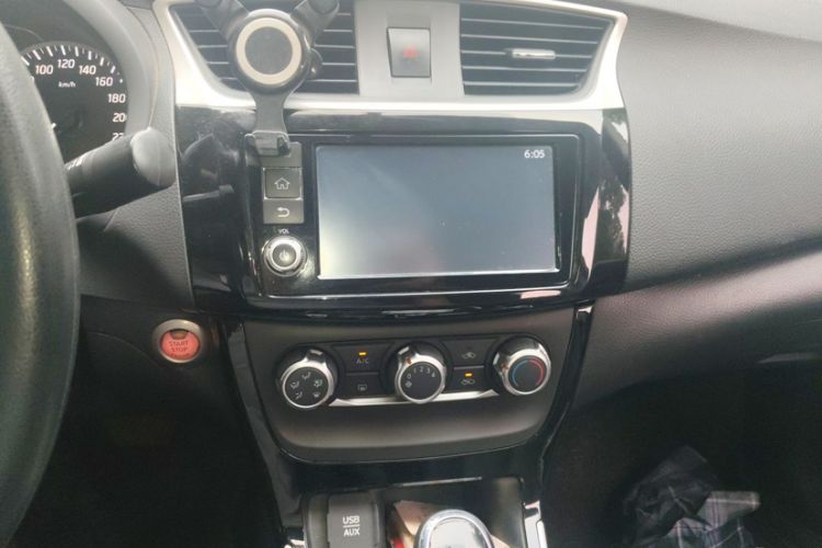 Used Nissan Sylphy 2016 1.6XV CVT Smart Enjoyment Version Interior 3