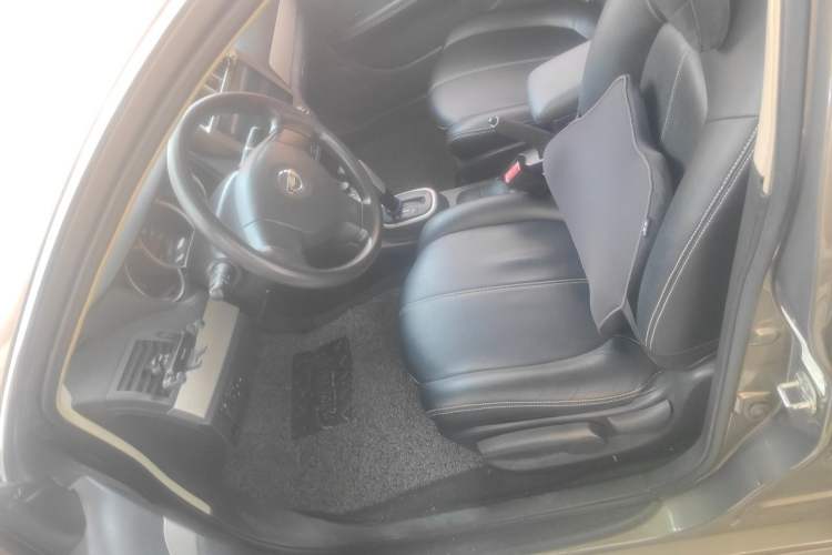 Used Nissan Sylphy 2016 Classic 1.6XE Automatic Comfort Edition Left Front Seat