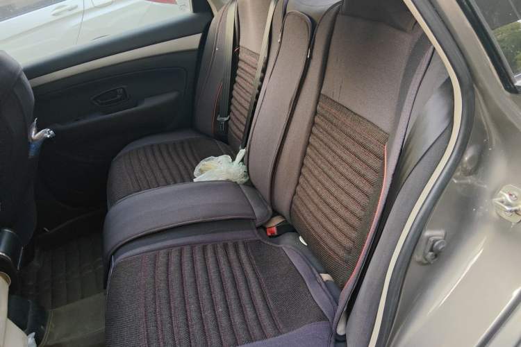 Used Nissan Sylphy 2016 Classic 1.6XE Manual Leading Edition Left Rear Seat