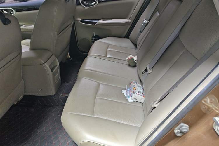 Used Nissan Sylphy 2016 1.6XV CVT Smart Enjoyment Version Left Rear Seat