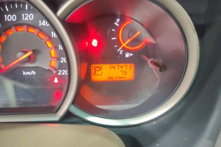 Used Nissan Sylphy 2016 Classic 1.6XE Automatic Comfort Edition Odometer Close Up