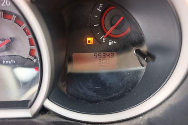 Used Nissan Sylphy 2016 Classic 1.6XE Manual Comfort Edition Odometer Close Up