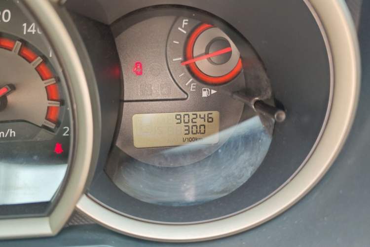 Used Nissan Sylphy 2016 Classic 1.6XE Manual Leading Edition Odometer Close Up