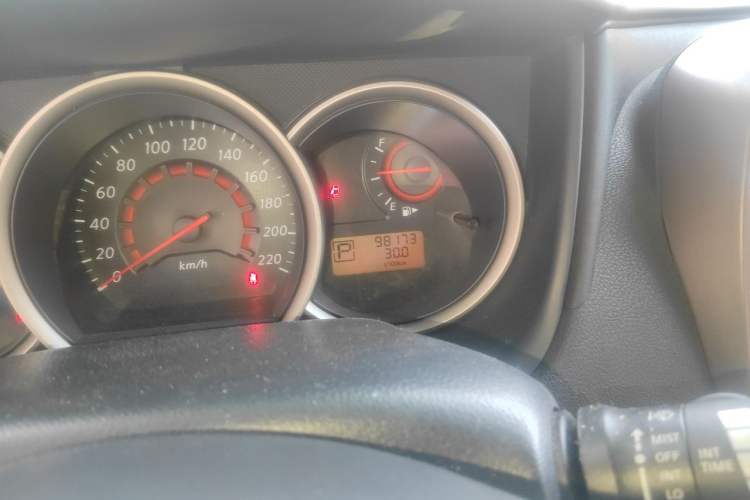 Used Nissan Sylphy 2016 Classic 1.6XE Automatic Comfort Edition Odometer Close Up