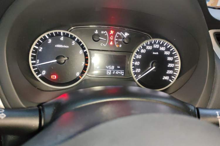 Used Nissan Sylphy 2016 1.6XV CVT Smart Enjoyment Version Odometer Close Up