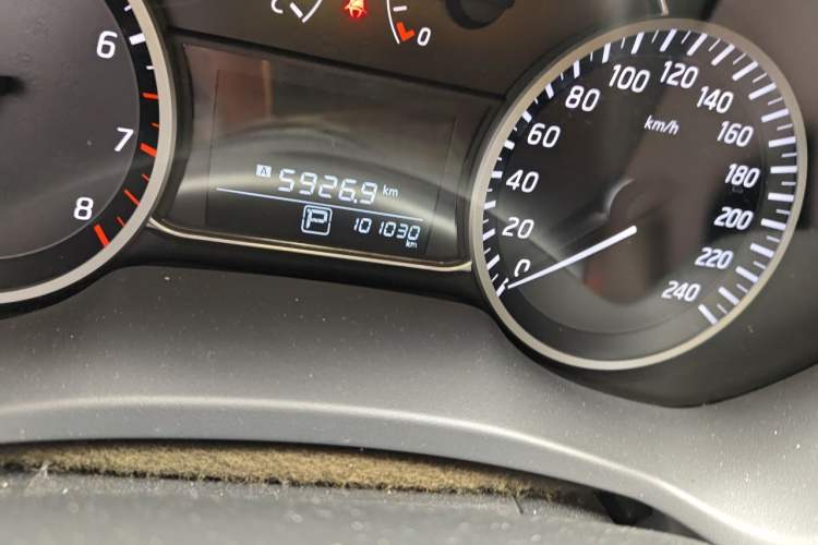 Used Nissan Sylphy 2016 1.6XV CVT Smart Enjoyment Version Odometer Close Up
