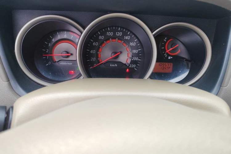 Used Nissan Sylphy 2016 Classic 1.6XE Automatic Comfort Edition Odometer Close Up